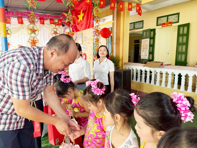 Hưng Yên: Một mùa Trung thu ấm áp tại Mầm non Bình Thanh- Ảnh 9.