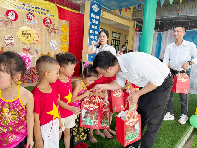 Hưng Yên: Một mùa Trung thu ấm áp tại Mầm non Bình Thanh- Ảnh 8.