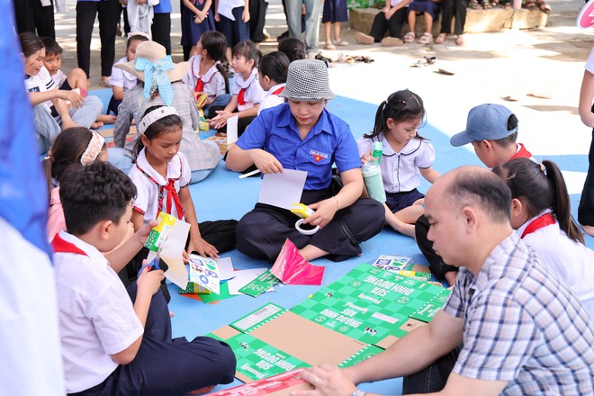 Gần 40.000 trẻ em cả nước vui đón Trung thu cùng Vinamilk- Ảnh 4.
