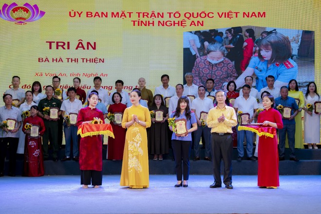 Hơn 500 tỷ đồng và chung một “Nghĩa tình dòng Lam” nơi mạch nguồn xứ Nghệ. - Ảnh 15.