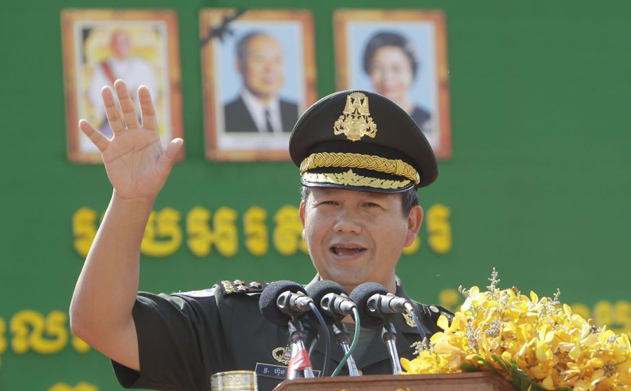 Choáng ngợp trước sự nghiệp lẫy lừng của người con được Thủ tướng Hun Sen ủng hộ kế nhiệm