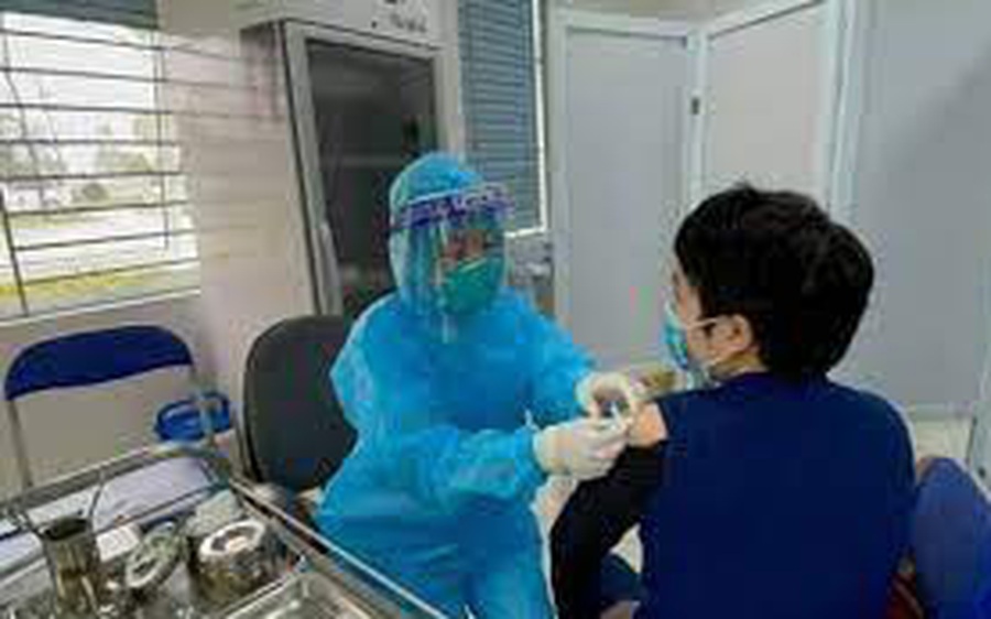 'Thần tốc' trong xét nghiệm, tiêm phòng Covid-19 tại Hà Nội: Số liều vaccine tiêm trong 6 ngày gần bằng 6 tháng qua