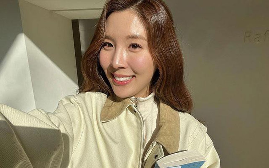 Rich kid bây giờ: Người thừa kế chaebol Hàn Quốc lũ lượt quay vlog, tự phơi bày cuộc sống xa hoa lên mạng Rich kid bây giờ: Người thừa kế chaebol Hàn Quốc lũ lượt quay vlog, tự phơi bày cuộc sống xa hoa lên mạng