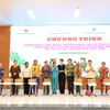 Cần Thơ: Khám mắt miễn phí, trao gửi yêu thương tại xã Cờ Đỏ