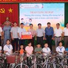 Nghệ An: Trao 100 xe đạp tiếp sức học sinh khó khăn đến trường