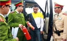 Không còn phải lắp bình cứu hỏa cho ô tô dưới 9 chỗ