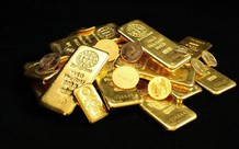 Giá vàng hôm nay 4/2: Vàng thế giới giảm gần 80 USD/ounce