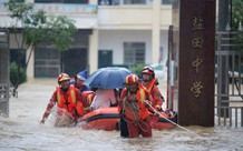 Việt Nam ủng hộ Trung Quốc 100.000 USD khắc phục hậu quả thiên tai