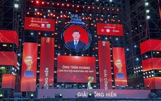 Chủ tịch Hội Marketing Việt Nam được vinh danh giải Cống hiến tại Vạn Xuân Awards 2024