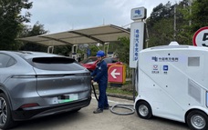 Tốc độ không tưởng của Trung Quốc: Một thứ len lỏi mọi ngóc ngách, soán ngôi các trạm xăng truyền thống