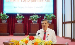 Cần Thơ bế mạc kỳ họp thứ 8 HĐND thành phố, thông qua 20 nghị quyết