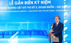 Gắn biển tuyến đường sắt đô thị số 3, đoạn Nhổn - Ga Hà Nội
