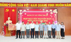 An Giang: Xã Vĩnh Thuận họp mặt các nguyên lãnh đạo qua các thời kỳ nhân dịp Tết Nguyên đán Bính Ngọ 2026 