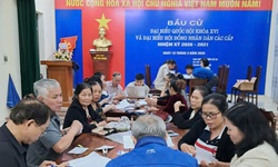 Hòm phiếu phụ – cách làm bảo đảm không cử tri nào bị bỏ lại phía sau