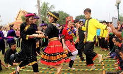 Sôi động chuỗi hoạt động “Sắc màu văn hóa các dân tộc Việt Nam” trong tháng 4