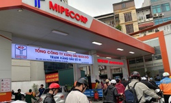 Hà Nội: Đảm bảo nguồn cung ứng xăng dầu, xử lý hành vi găm hàng, tạo khan hiếm