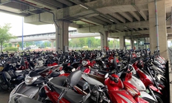 Cùng với miễn vé, TP HCM xây bãi giữ xe để hút khách đi xe buýt