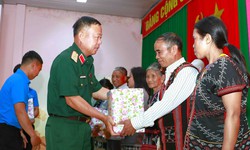 Nghĩa tình nơi vùng biên Hùng Sơn