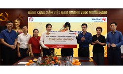 Một người Hàn Quốc trúng Vietlott hơn 102,8 tỷ đồng