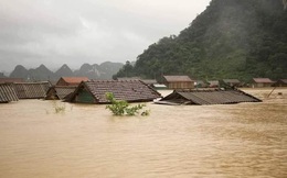Xứng đáng dòng máu Việt trong mùa bão lũ