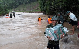 Nhiều trường đại học giảm học phí, kêu gọi quyên góp hỗ trợ sinh viên vùng lũ