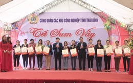 Bí thư Tỉnh ủy Thái Bình dự bữa cơm cùng công nhân lao động