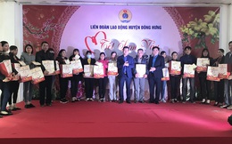 LĐLĐ huyện Đông Hưng: Trao hơn 300 suất quà cho công nhân