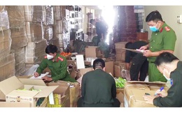An Giang: Tạm giữ trên 16.400 sản phẩm không rõ nguồn gốc