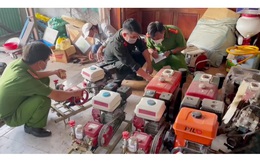 An Giang: Tạm giữ 64 máy nổ, máy bơm nhập lậu