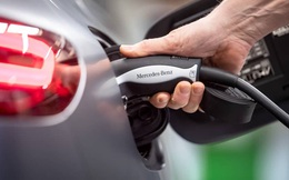 Cuộc cách mạng xe hơi sắp bắt đầu: Mercedes sẽ dừng sản xuất xe chạy xăng, chuyển hoàn toàn sang ô tô điện từ năm 2025