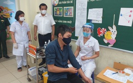 Quận Hoàn Kiếm: Lên kế hoạch tiêm chủng vaccine COVID-19 và tăng cường kiểm soát phòng chống dịch bệnh