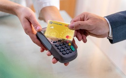 Thẻ HDBank Petrolimex 4 trong 1 nổi bật giữa xu hướng thanh toán không dùng tiền mặt