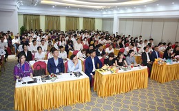 Hơn 200 nhân viên "thắp lửa" lễ ra mắt FPT Plaza 2 Đà Nẵng