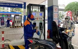 Liên Bộ Công Thương - Tài chính lùi ngày điều chỉnh giá xăng dầu sang 23/5