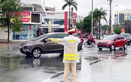 Huy động 100% quân số đảm bảo an toàn giao thông cho người dân quay trở lại làm việc