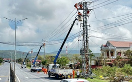EVNCPC: Xuyên đêm khôi phục lưới điện sau bão số 10