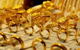 Giá vàng hôm nay 23/10: Đồng loạt lao dốc