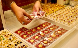 Giá vàng hôm nay 23/5: Bất ngờ sụt giảm