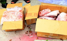 Bí mật khủng bên trong kho đông lạnh in dòng chữ "hàng phế phẩm thanh lý..."
