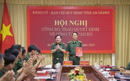 Ban Chỉ huy BĐBP tỉnh An Giang trao quyết định về công tác cán bộ