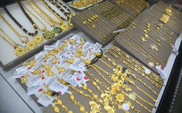 Giá vàng hôm nay 28/7: Ổn định ở mức cao
