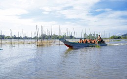 Đồn Biên phòng Vĩnh Nguơn bảo vệ biên giới trong mùa nước nổi