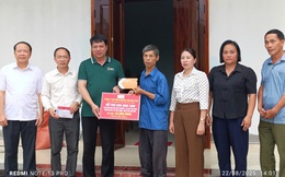 Tạp chí Doanh nghiệp và Tiếp thị trao tiền hỗ trợ xóa nhà tạm cho gia đình chính sách tại Thái Nguyên