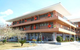 Máy tính bảng, nhạc cụ dân tộc… và ngôi trường “5 sao” hiện đại vùng biên giới Điện Biên