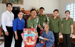 Phòng An ninh Kinh tế tổ chức sinh hoạt chính trị mừng Đảng, mừng Xuân mới