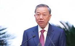 ÁNH SÁNG HỒ CHÍ MINH SOI ĐƯỜNG CHO CHÚNG TA ĐI