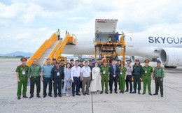 Cuộc chuyển giao đầy cảm xúc giữa hai thế hệ ngựa kỵ binh