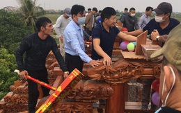 Long trọng tổ chức lễ cất nóc nhà Tổ chùa Linh Bảo