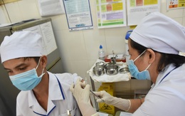 Đã có 318.792 người Việt Nam tiêm vắc xin COVID-19
