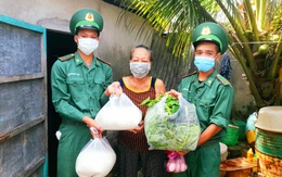 Kiên Giang: Đồn Biên phòng Thổ Châu hỗ trợ 30 suất quà cho người dân bị ảnh hưởng bởi COVID-19